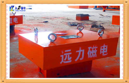 懸掛式永磁除鐵器，江西懸掛式永磁除鐵器標(biāo)牌_內(nèi)部磁塊安裝方法_江西懸掛式永磁除鐵器標(biāo)牌視頻定制供應(yīng)型號(hào)價(jià)格